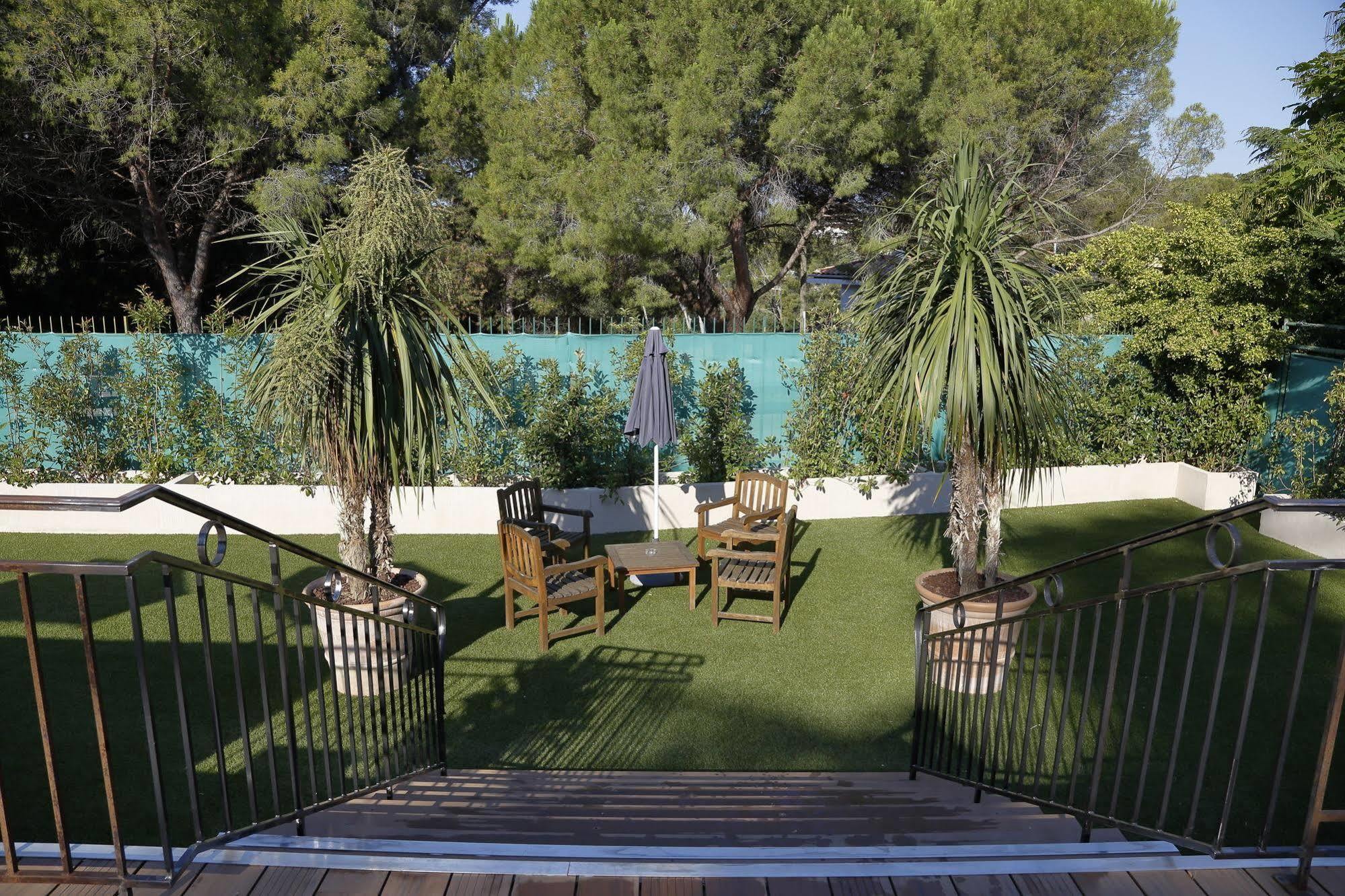 Les Jardins De Cassis - Parking Gratuit & Piscine Chauffee Hotel Ngoại thất bức ảnh